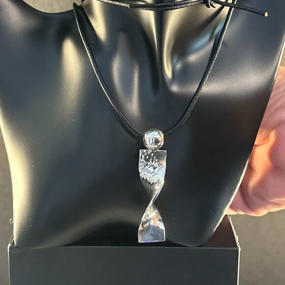 ✨ Handcrafted Mexican Sterling Silver Modernist Pendant Necklace - Picture 1 of 5